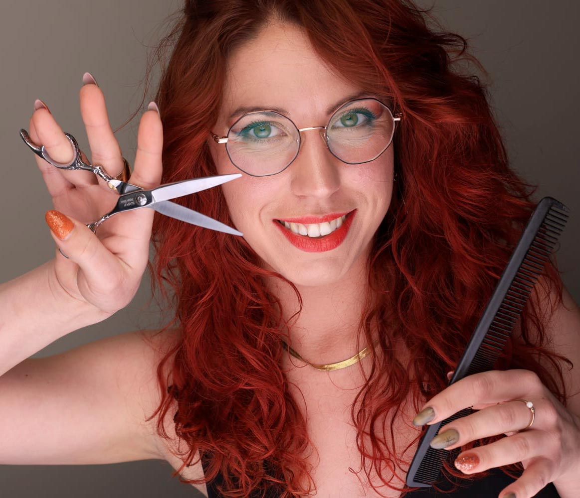 cheveux roux en mouvement salon privatif JDSV